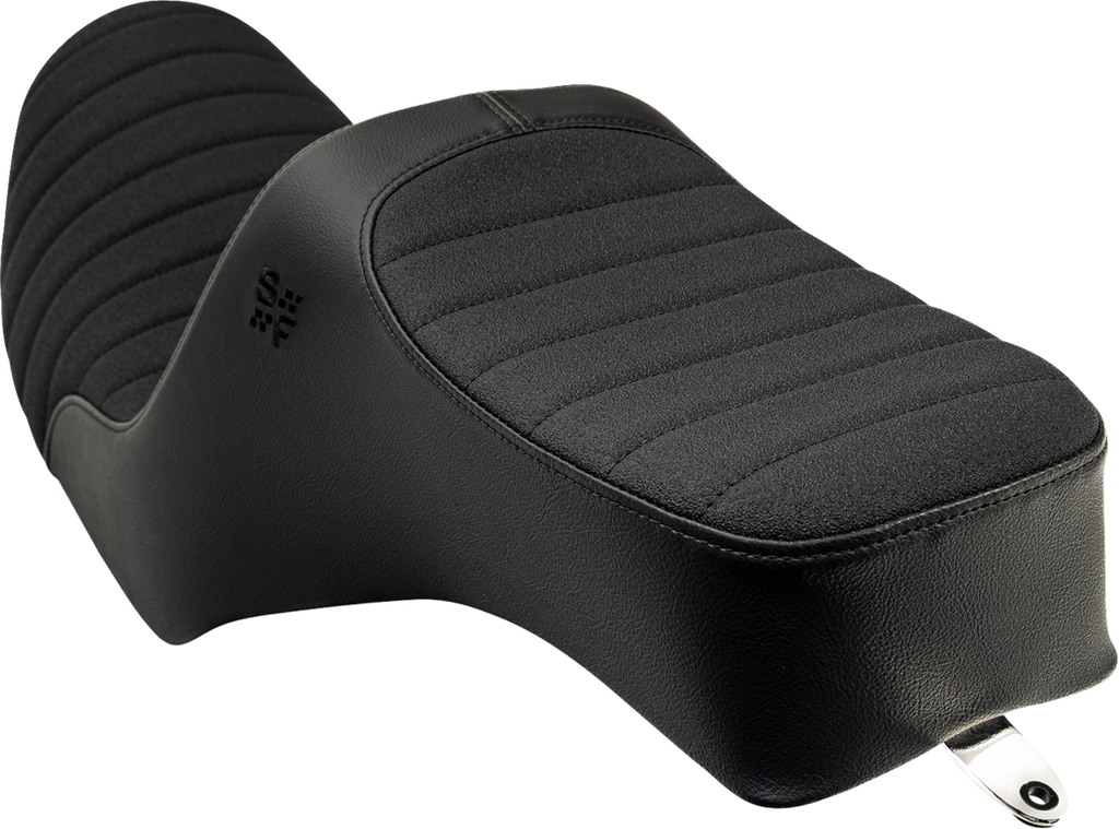 SLYFOX High Noon Seat - Vinyl - Black Classic Stitch - FXR '82-'00 4738A